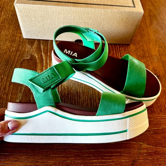 NIB Mia grass green Odelia flatform / wedge sandal 8M - Picture 5 of 12